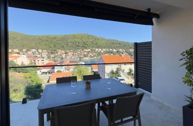 Villa Fortuna ap3 : One-Bedroom Apartment