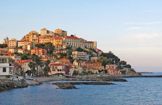 Villa "Greta" with Sea View, Shared Pool & Wi-Fi