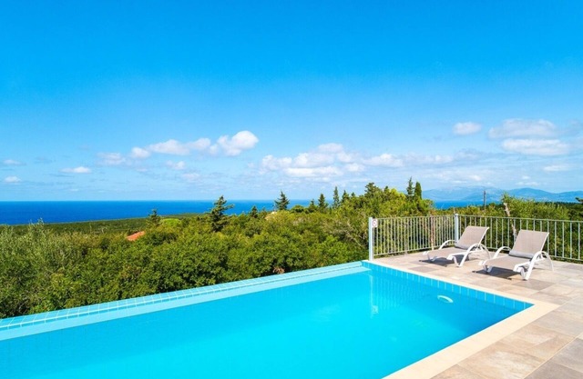 Villa Horizon - Two Bedroom Villa, Sleeps 4