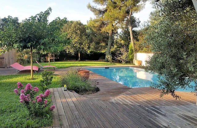 Villa in calm and not overlooked, near the village