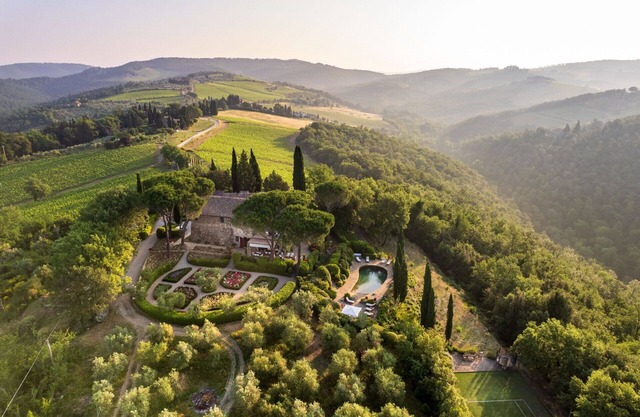 Villa in Badia A Passignano with 6 bedrooms sleeps 14
