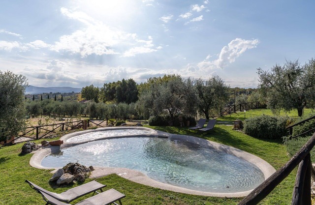 Villa in Colle Di Val D’elsa with 7 bedrooms sleeps 14