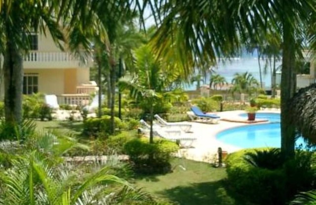 Villa in front of the beach of Boca Chic in beautiful residential area