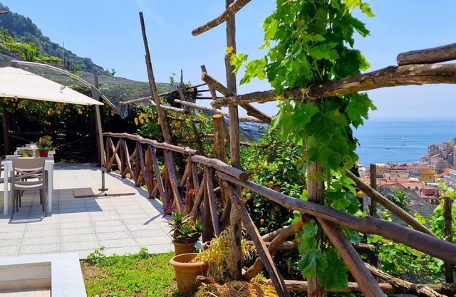 Villa in Lemon Grove with Sea Views & Sea Breeze