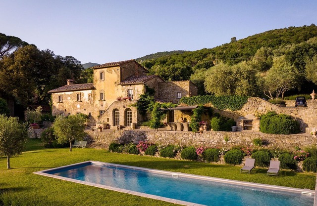 Villa in Pergo with 4 bedrooms sleeps 8
