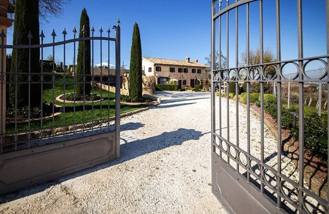 Villa in San Marcello with 3 bedrooms sleeps 10