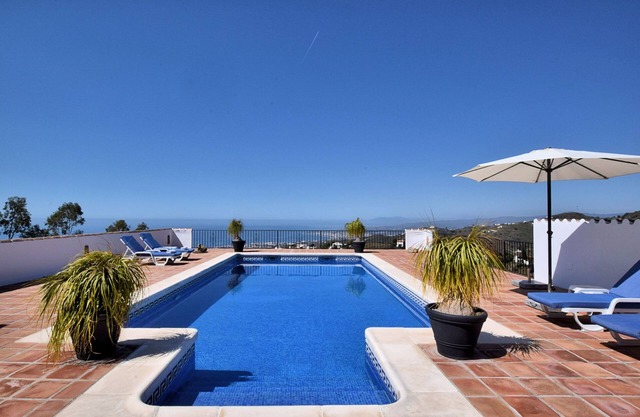Villa in Sayalonga with Private Pool