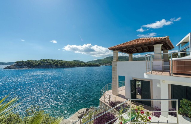 Villa Key private sea access and great views of the Adriatic sea