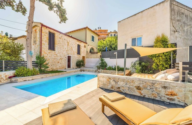 Villa Kirke - Four Bedroom Villa, Sleeps 10