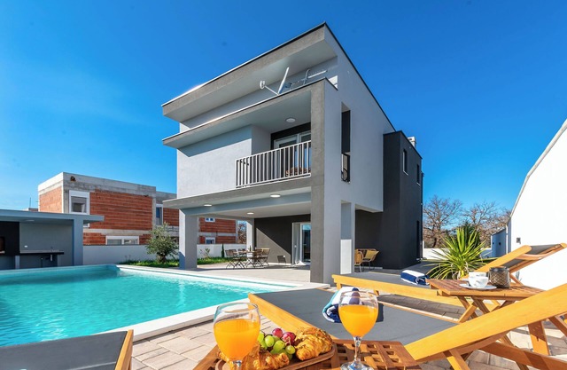 Villa Klara (V9762-K1) - Zadar