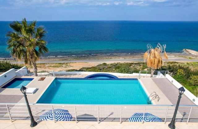 Villa Kuris - Three Bedroom Villa, Sleeps 6