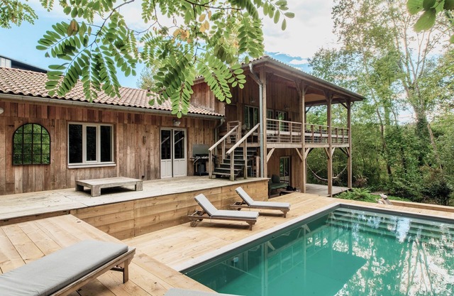 Villa 'La Cabane Du Moulin' with Private Pool, Private Terrace and Wi-Fi
