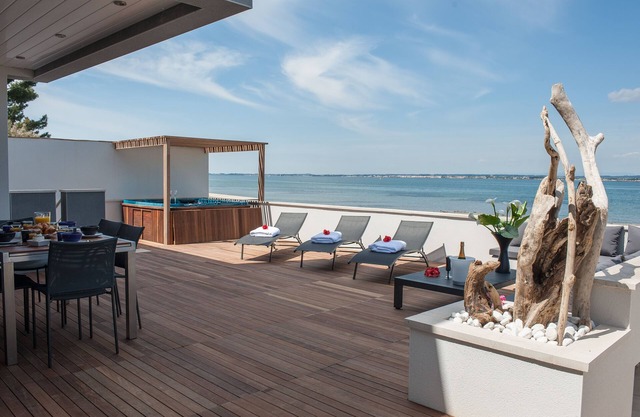 Villa La Perle de Thau Direct beach access