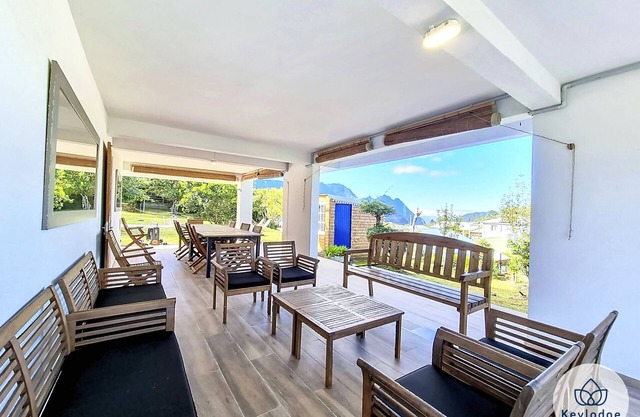 Villa La Thébaïde* with pool and mountain view- Cilaos
