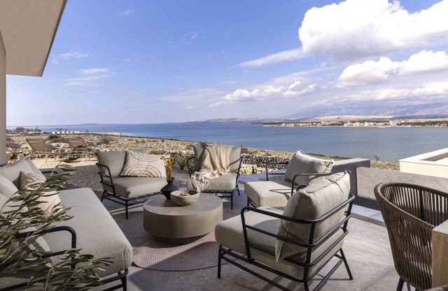 Villa Laceria with Pool