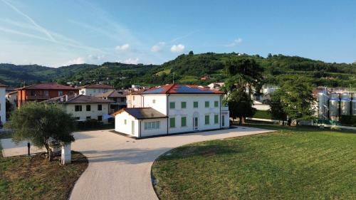 Villa Le Meridiane - apt n2 with kitchen