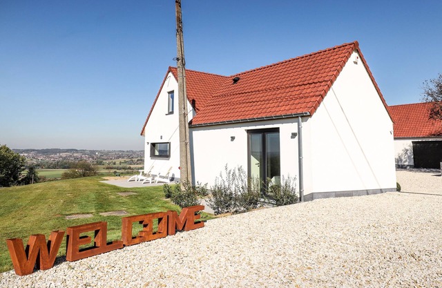 Villa Les Hauts, Luxurious villa with panoramic view and jacuzzi