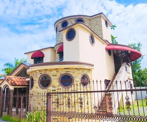 Villa lujosa con piscina bayaguana