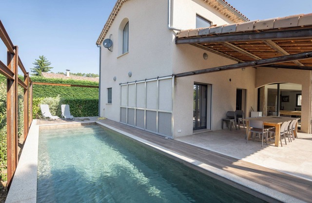 Villa "Luminières I" with Mountain View, Private Pool & Wi-Fi
