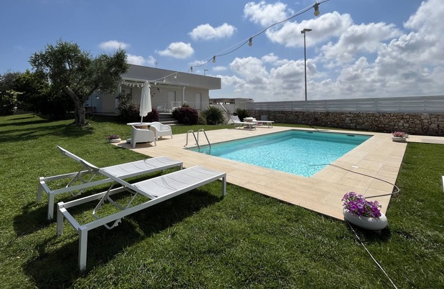 Villa Maderna is the ideal location to experience the sea and the countryside in relaxation