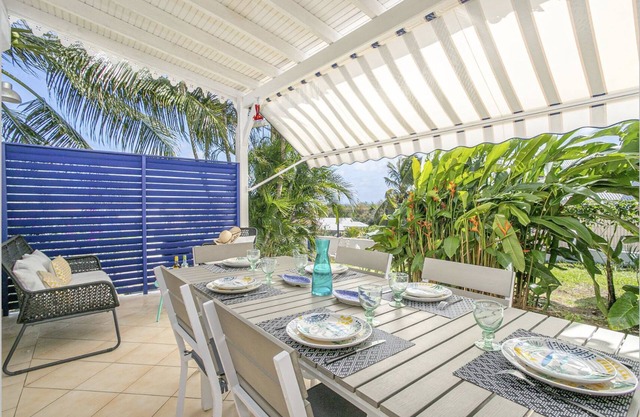 Villa Mango 250 meters from the beach on foot Tropical garden Teleworking space