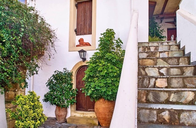Villa Manthos, Traditional Cretan Mansion