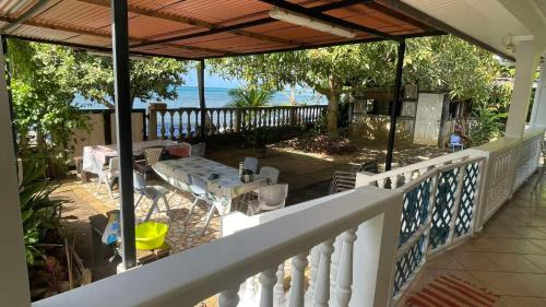Villa Maraeroa PK 20,800 bord de mer