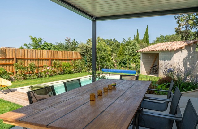 Villa 'Mas Mayflower' with Mountain View, Wi-Fi and Air Conditioning