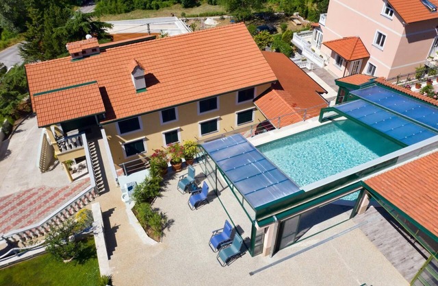 Villa Meri with private pool, 12 people, garden, free WiFi, covered terrace, BBQ