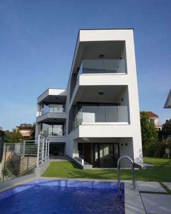 Villa Mirno More Apartments