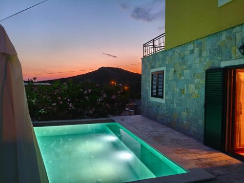 Villa Mirta