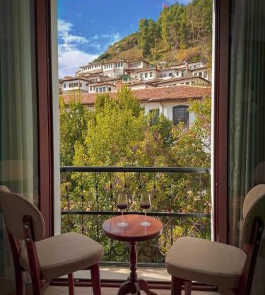 Villa Mishel
