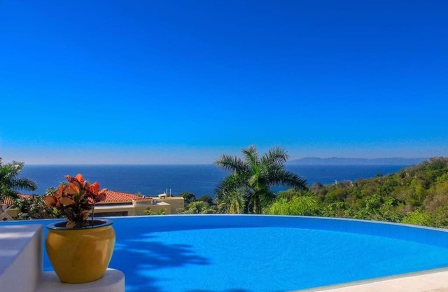 Villa Mozzafiato Private Resort with Full Staff and Heated Pool