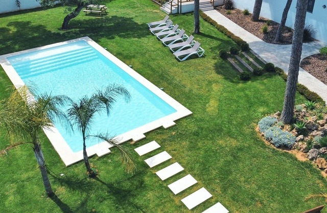 VILLA OASIS : Ideal for families and groups.