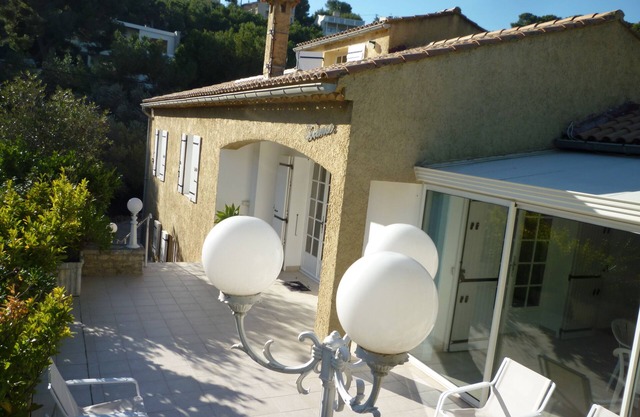 villa of 170m2, 4 bedrooms for 10 people, 2 minutes walk from the beach