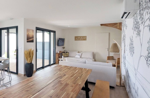 Villa ØSTRÉA - F6 Large house with all comforts + garden 200 m from beach & market