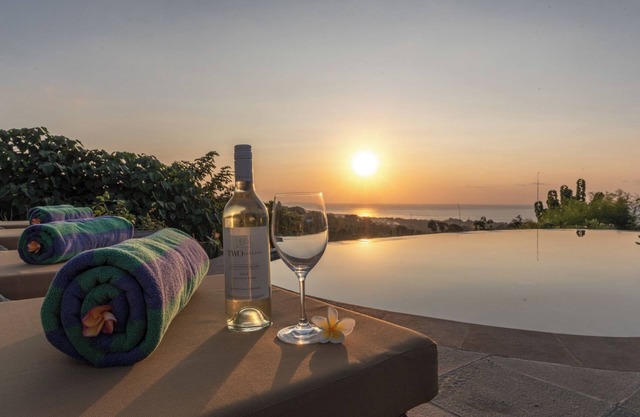 Villa Panili, Luxury Hillside Villa With Sea View