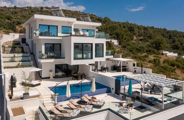Villa Paradise View
