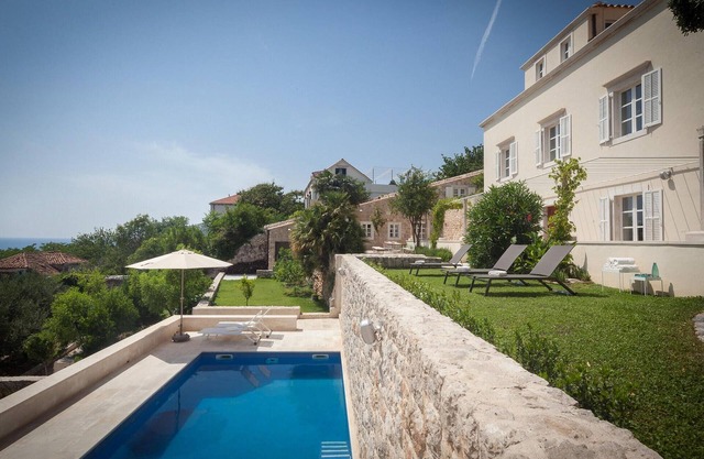 Villa Paxos Palace (Orti)