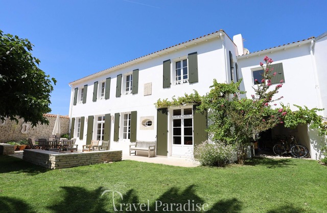 Villa Phoenix - Ancient and modern charm