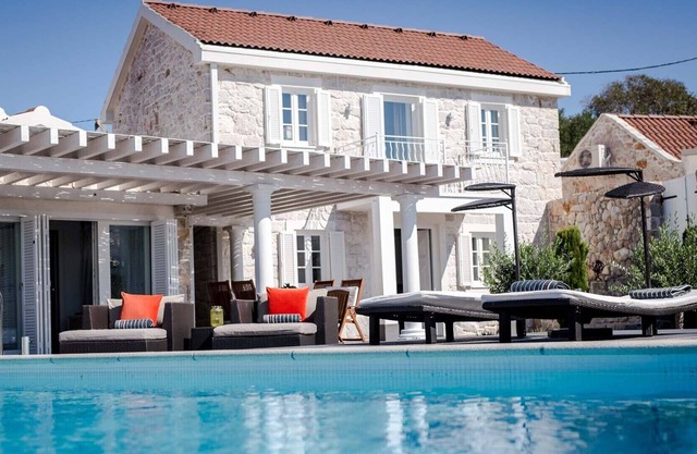 Villa Piccolo Prestige - 4 bedroom villa - Large swimming pool - Perfect for families