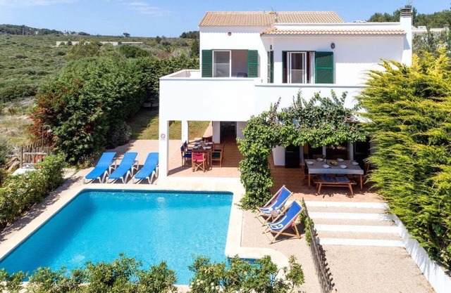 Villa Sa Calma - Four Bedroom Villa, Sleeps 8