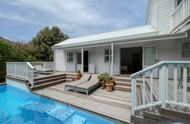 Villa Scarborough - Four Bedroom Villa, Sleeps 8