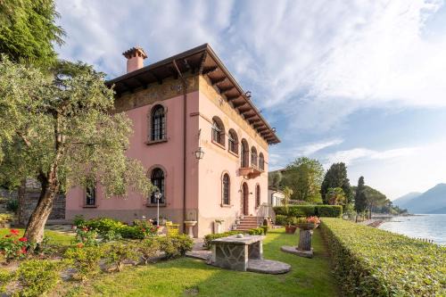 Villa Schlosser Lake Front & Private Pool