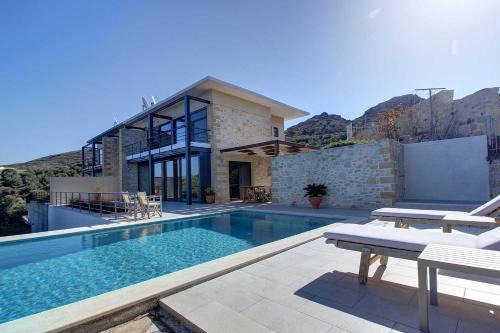 Villa Simera, with pool & great view