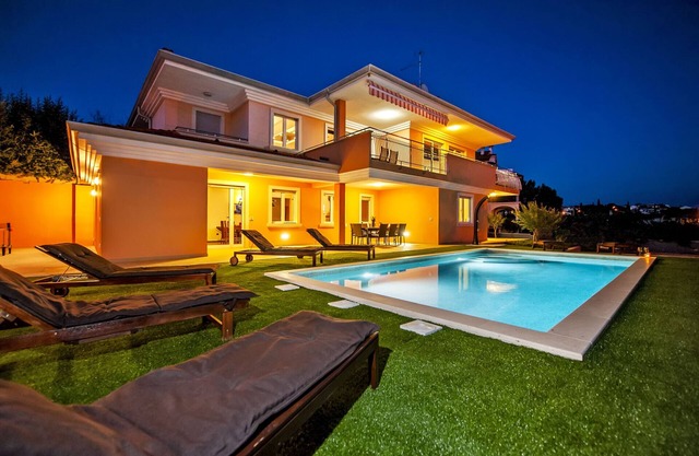 Villa Sky