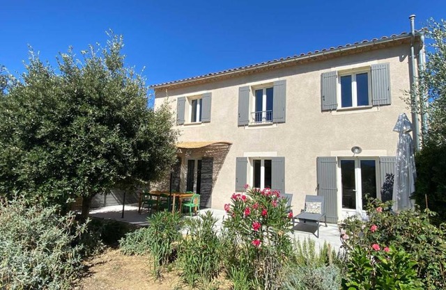 Villa spacieuse avec terrasse et vue Mont Ventoux