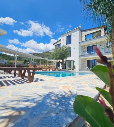 Villa Tonia Livadh Himare