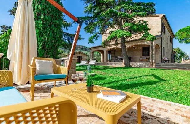 Villa Vagnini - Four Bedroom Villa, Sleeps 10