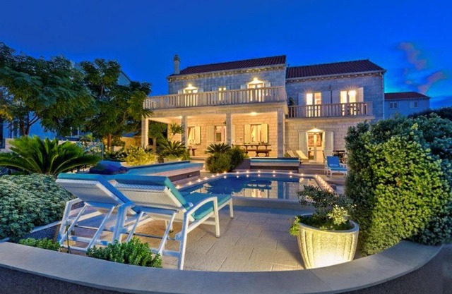 Villa Veritas